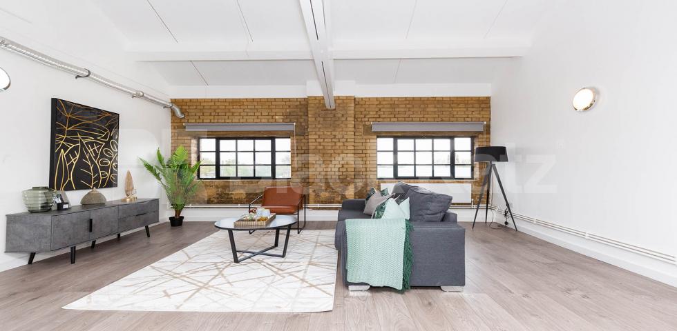 			SPACIOUS WAREHOUSE CONVERSION , 4 Bedroom, 1 bath, 1 reception Flat			 SPRINGFIELD HOUSE LOFTS-TYSSEN STREET , DALSTON-HAGGERSTON-SHOREDITCH